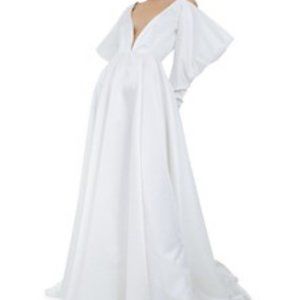 Wandering Duchess Butterfly Sleeve White Gown